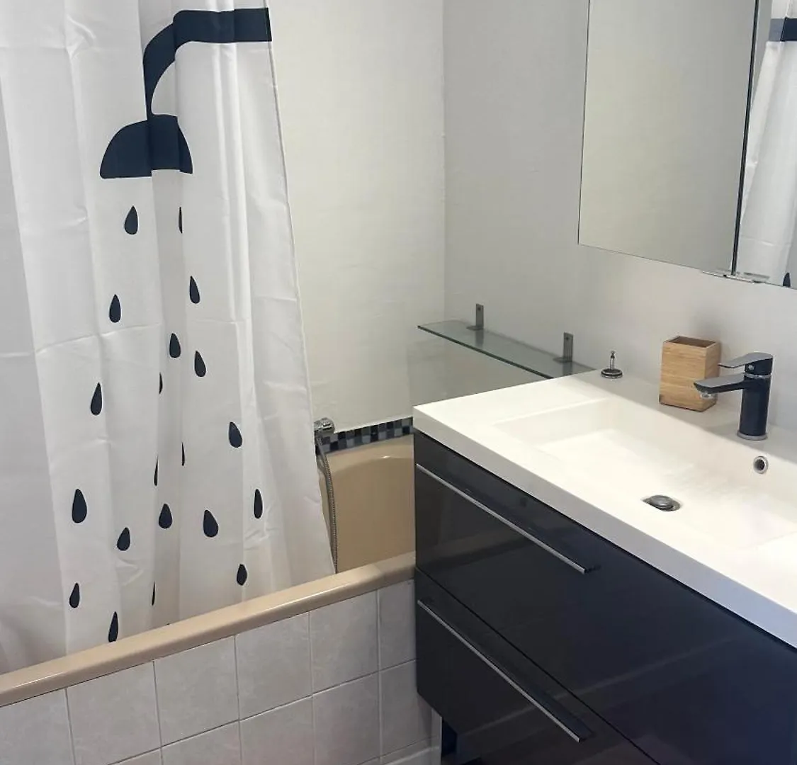 Room In Mont Boron 니스 홈스테이